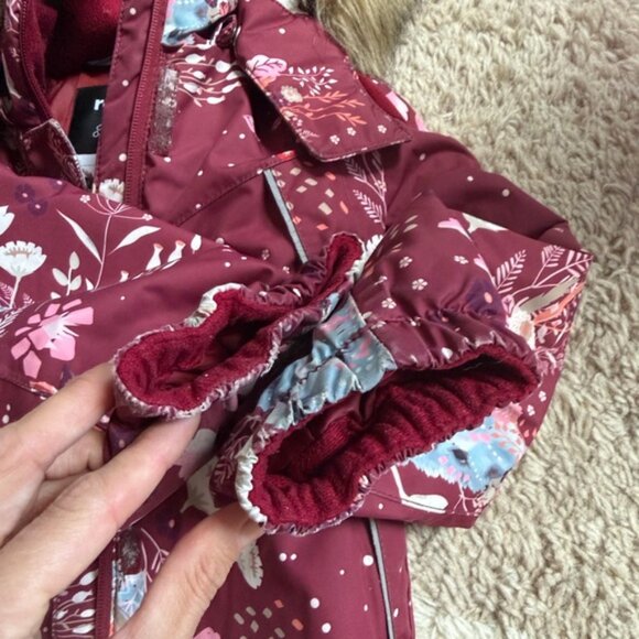 🌈 Reima 🌈 Girls' waterproof hooded jacket Muhvu Jam Red - Picture 9 of 16